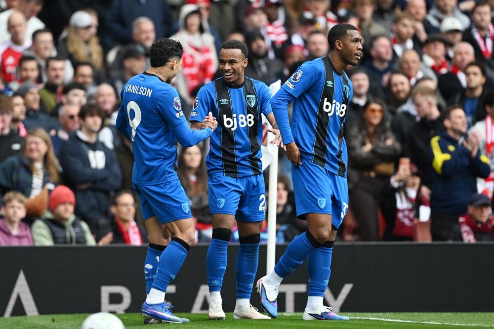 Eli Junior Kroupi of AFC Bournemouth celebrates scoring his team's first goal with teammate Evanilson during the Premier League match between Arsenal and Bournemouth at Emirates Stadium on April 11, 2026 in London, England. (Photo by Shaun Botterill/Getty Images)