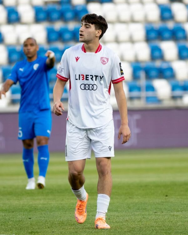 Andria Bartishvili with Iberia 1999 (Photo via FCIberia.official on Instagram)