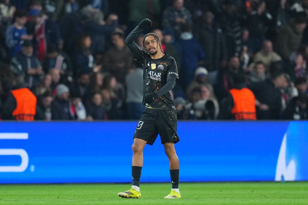 Arsenal hold serious interest in PSG winger 1 Bradley Barcola of Paris Saint-Germain celebrates scoring his team's first goal during the UEFA Champions League 2025/26 Round of 16 First Leg matc...