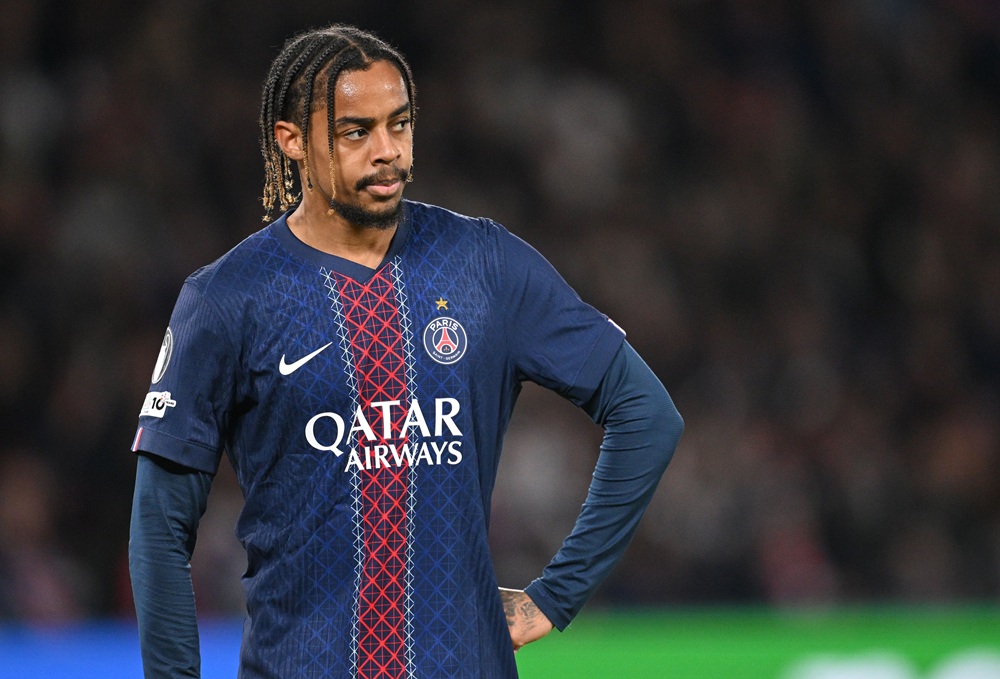 Arsenal hold serious interest in PSG winger 3 Bradley Barcola of Paris Saint-Germain looks dejected during the UEFA Champions League 2025/26 League Phase MD4 match between Paris Saint-Germain and FC Bayern München at Parc des Princes on November 04, 2025 in Paris, France. (Photo by Stuart Franklin/Getty Images)
