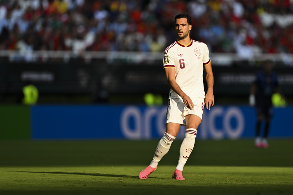 Mikel Merino #6 of Spain runs with the ball during the FIFA World Cup 2026 Group H match between Uruguay and Spain at Guadalajara Stadium on June 26, 2026 in Guadalajara, Mexico. (Photo by David Ramos/Getty Images)