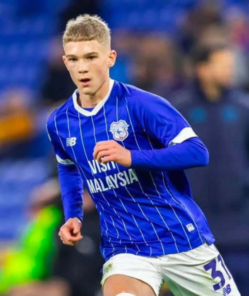 Arsenal agree deal & hold medical for Cardiff City signing 3 Axel Donczew with Cardiff City (Photo via Instagram)