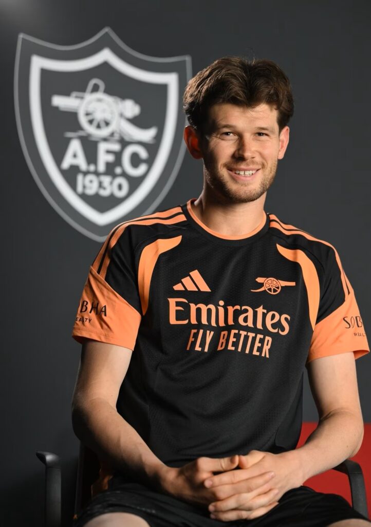 Arsenal's new signing only agreed initial 2-year deal 4 Illan Meslier signing for Arsenal (Photo via Arsenal.com)