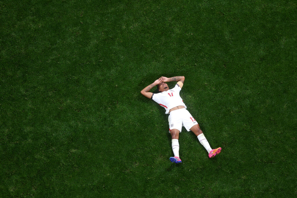 Tuchel explains not playing Saka in World Cup semi-final 4 Morgan Rogers #17 of England reacts after the 1-2 loss during the FIFA World Cup 2026 Semi Final match between England and Argentina