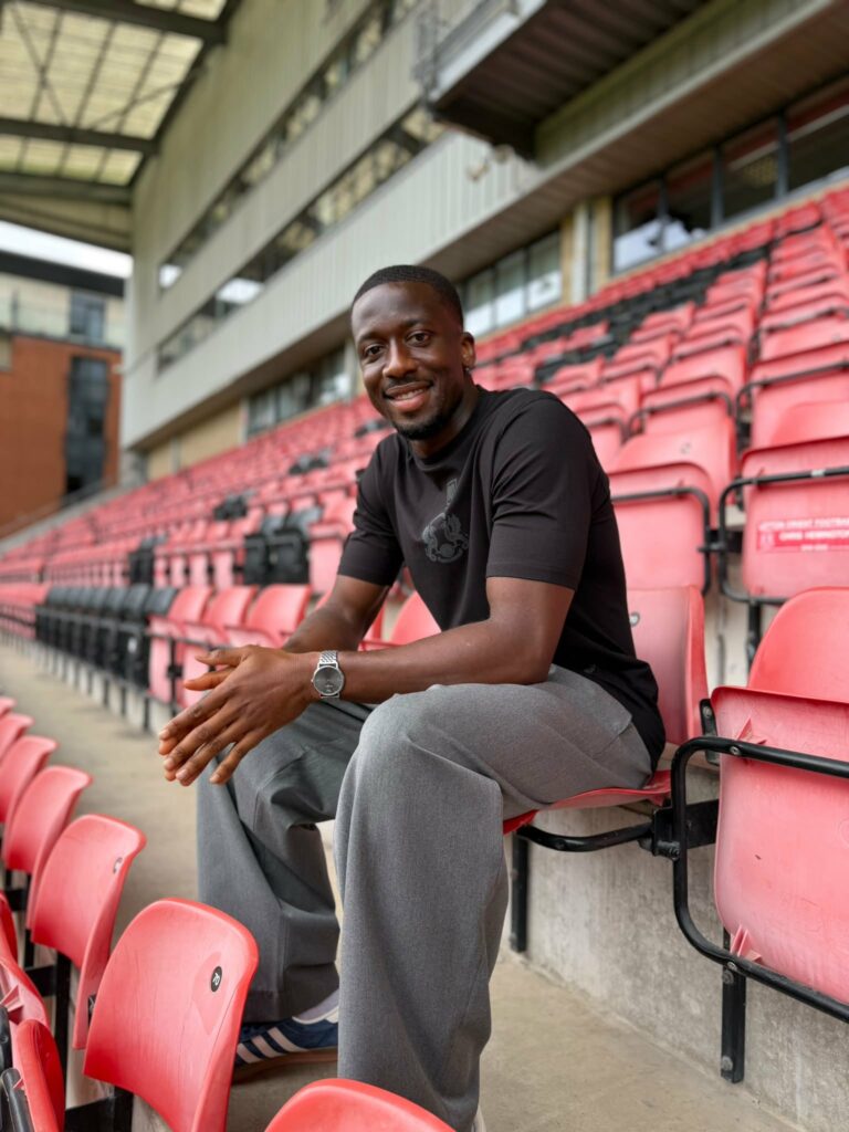 Joseph Olowu after signing for Leyton Orient (Photo via Leyton Orient on Twitter)