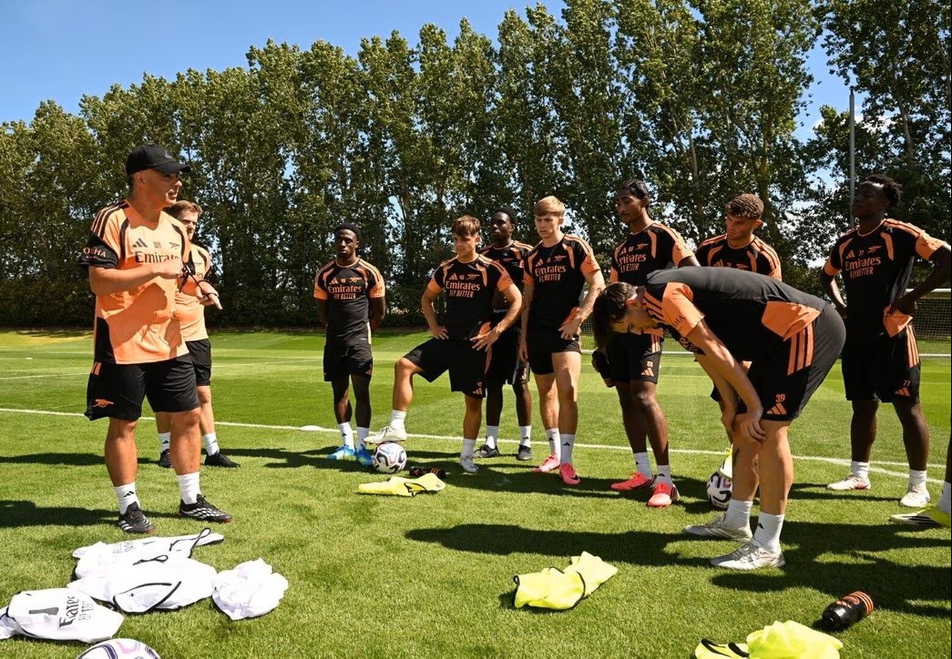 What we learned from the Arsenal u21s' pre-season return 1 The Arsenal u21s in pre-season training (Photo via Arsenal.com)