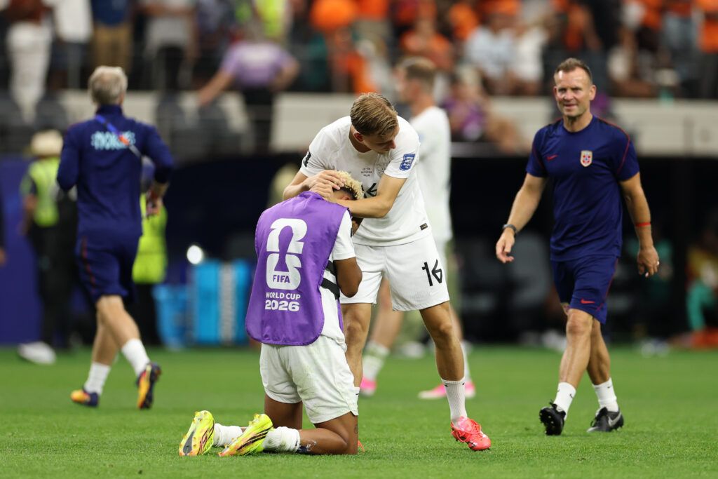 Arsenal identify Vinicius Junior alternative 4 ARLINGTON, TEXAS - JUNE 30: Antonio Nusa #20 and Marcus Holmgren Pedersen #16 of Norway celebrate after the 2-1 win during the FIFA World Cup 2026 Round Of 32 match between Cote d'Ivoire and Norway at Dallas Stadium on June 30, 2026 in Arlington, Texas. (Photo by Stacy Revere/Getty Images)