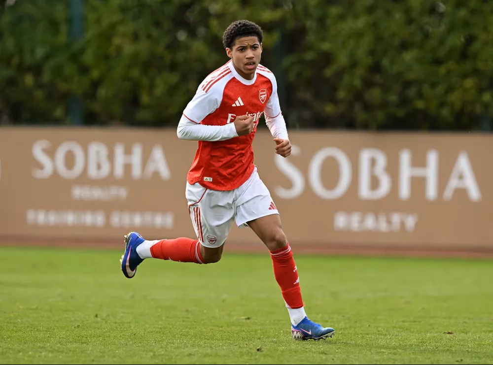 Emerson Nwaneri with Arsenal (Photo via Arsenal.com)