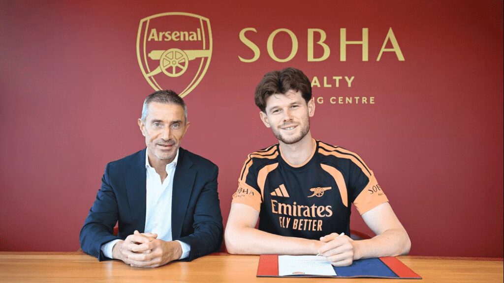 Arsenal's new signing only agreed initial 2-year deal 2 Illan Meslier signing for Arsenal (Photo via Arsenal.com)