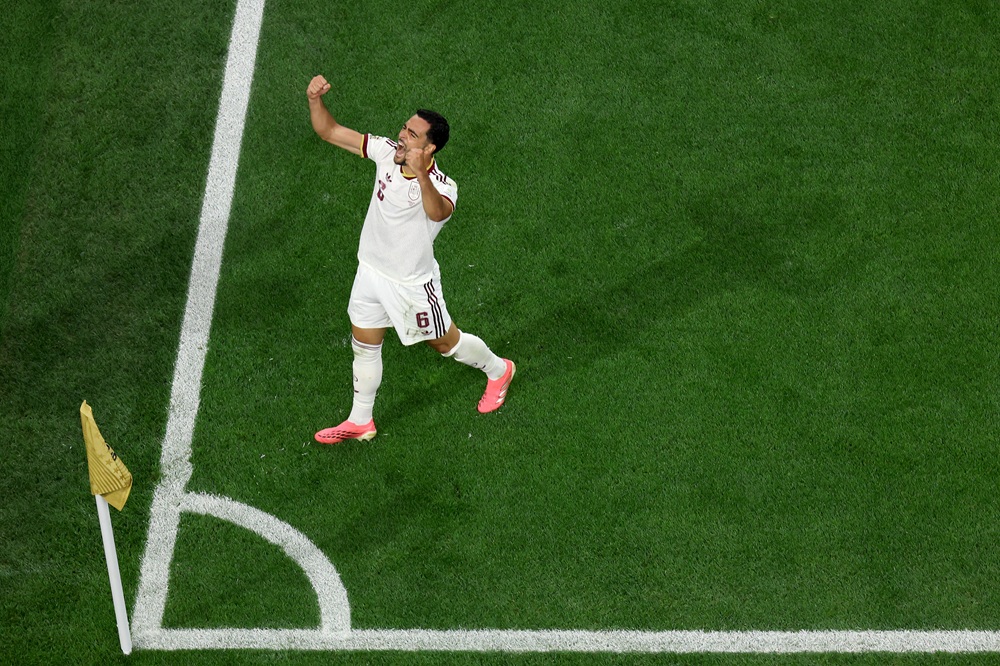 Mikel Merino #6 of Spain celebrates scoring his team's first goal during the FIFA World Cup 2026 Round of 16 match between Portugal and Spain at Dallas Stadium on July 06, 2026 in Arlington, Texas. (Photo by Kevin C. Cox/Getty Images)
