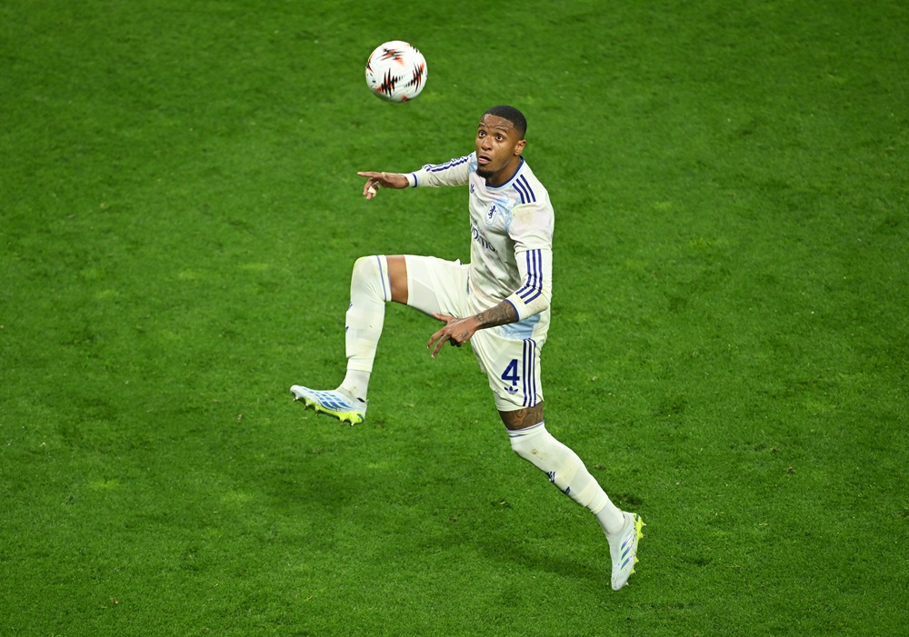 Ezri Konsa of Aston Villa looks to control the ball during the UEFA Europa League Final 2026 match between SC Freiburg and Aston Villa FC at Besiktas Park on May 20, 2026 in Istanbul, Turkey. (Photo by Mike Hewitt/Getty Images)
