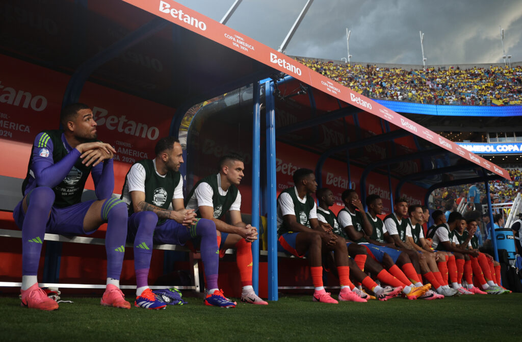 Ex-Gunner finds new club in Mexico 3 David Ospina of Colombia (2L) and teammates sit in the bench prior to the CONMEBOL Copa America 2024 semifinal match between Uruguay and Colombia at Bank of America Stadium on July 10, 2024 in Charlotte, North Carolina.