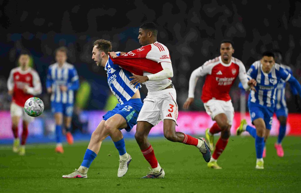 Arsenal linked with 21yo £50m Brighton midfielder 2 BRIGHTON, ENGLAND - MARCH 04: Jack Hinshelwood of Brighton & Hove Albion battles for possession with Cristhian Mosquera of Arsenal during the Premier League match between Brighton & Hove Albion and Arsenal at Amex Stadium on March 04, 2026 in Brighton, England. (Photo by Mike Hewitt/Getty Images)