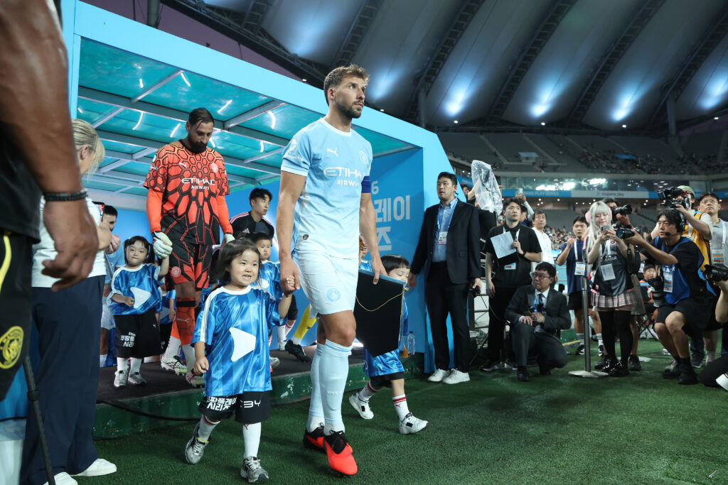 Man City captain named for Arsenal match 2 SEOUL, SOUTH KOREA - AUGUST 05: Ruben Dias of Manchester City enter during the preseason friendly match between Manchester City and Team K League at Seoul World Cup Stadium on August 05, 2026 in Seoul, South Korea. (Photo by Chung Sung-Jun/Getty Images)