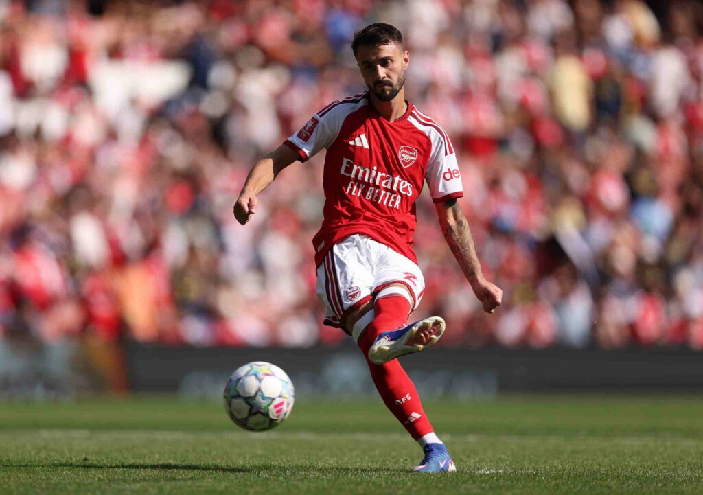 LONDON, ENGLAND - AUGUST 09: Fabio Vieira of Arsenal takes a penalty during the shoot-out during the pre-season friendly match between Arsenal FC and Borussia Dortmund at Emirates Stadium on August 09, 2026 in London, England. (Photo by Alex Pantling/Getty Images)