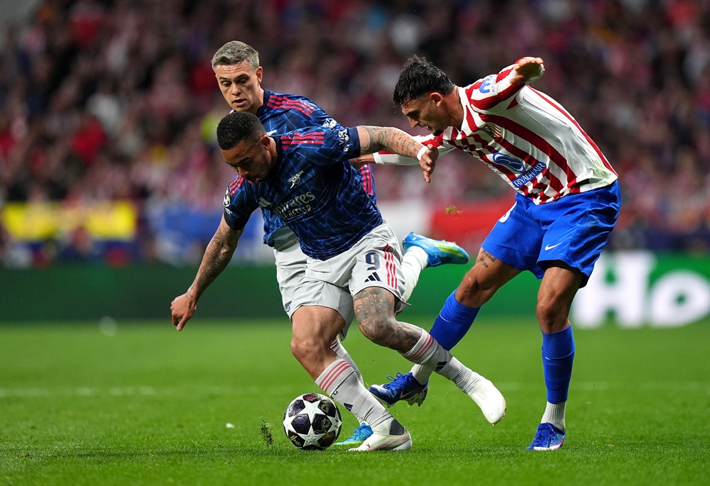 Gabriel Jesus of Arsenal is challenged by Marc Pubill of Atletico de Madrid during the UEFA Champions League 2025/26 Semi Final First Leg match between Atletico de Madrid and Arsenal FC at Metropolitano Stadium on April 29, 2026 in Madrid, Spain. (Photo by Angel Martinez/Getty Images)
