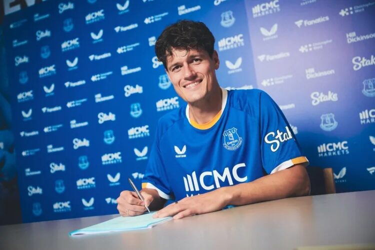 Christian Norgaard signing for Everton (Photo via EvertonFC.com)