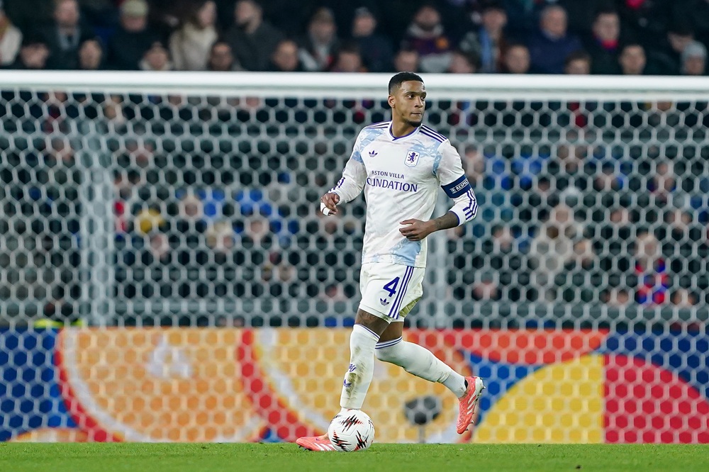 Arsenal still hoping to sign Aston Villa player this summer 2 Ezri Konsa of Aston Villa controls the ball during the UEFA Europa League 2025/26 League Phase MD6 match between FC Basel 1893 and Aston Villa FC at St. Jakob-Park on December 11, 2025 in Basel, Switzerland. (Photo by Daniela Porcelli/Getty Images)