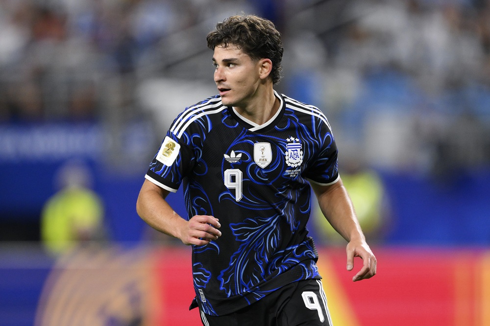 Julian Alvarez #9 of Argentina looks on during the FIFA World Cup 2026 Group J match between Jordan and Argentina at Dallas Stadium on June 27, 2026 in Arlington, Texas. (Photo by David Ramos/Getty Images)
