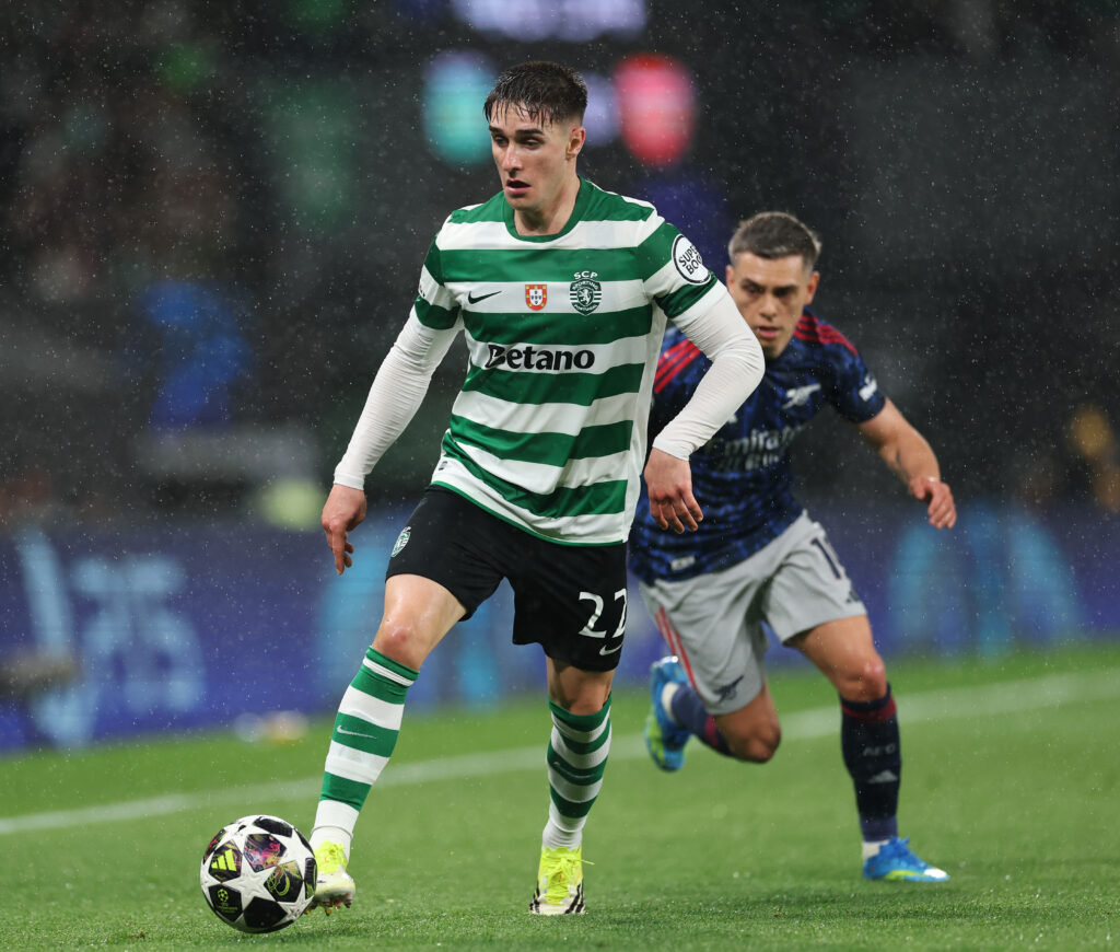 LISBON, PORTUGAL - APRIL 07: Ivan Fresneda of Sporting Clube de Portugal runs with the ball while under pressure from Leandro Trossard of Arsenal during the UEFA Champions League 2025/26 Quarter-Final First Leg match between Sporting Clube de Portugal and Arsenal FC at Estadio Jose Alvalade on April 07, 2026 in Lisbon, Portugal. (Photo by Clive Brunskill/Getty Images)