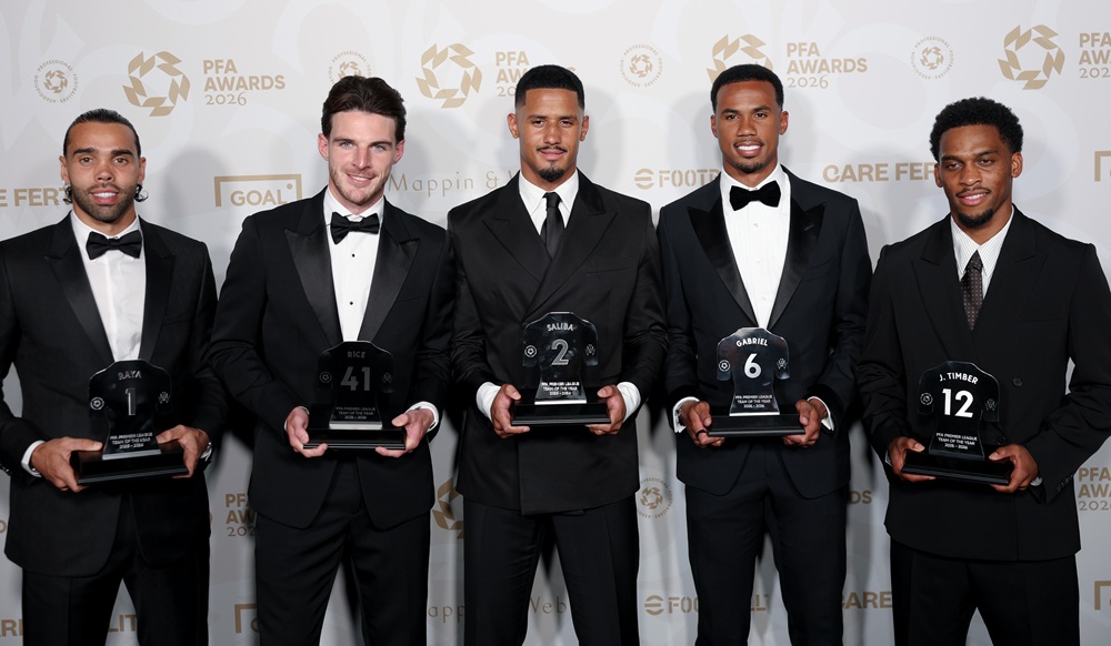 David Raya, Declan Rice, William Saliba, Gabriel Magalhães and Jurriën Timber of Arsenal pose with the PFA Premier League Team of the Year award during the 2026 PFA Awards at the Manchester Opera House on August 25, 2026 in Manchester, England. (Photo by Shane Anthony Sinclair/Getty Images)