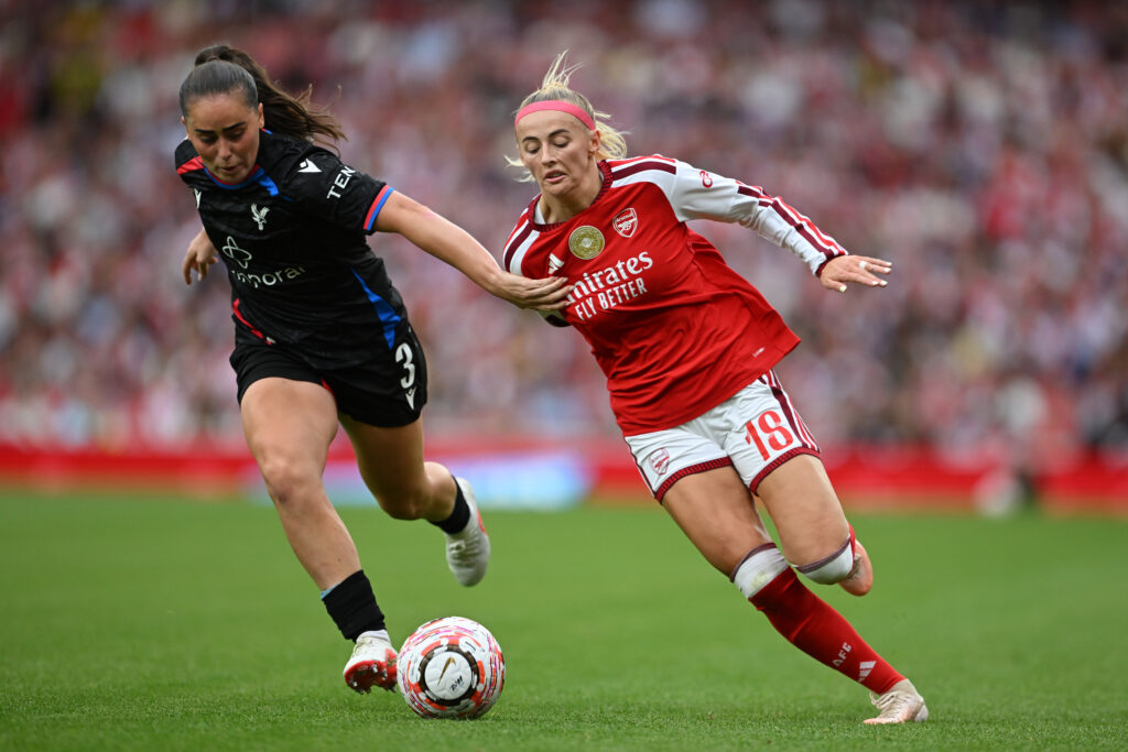 LONDON, ENGLAND - SEPTEMBER 13: Chloe Kelly of Arsenal is challenged by Jamie-Lee Napier of Crystal Palace during the Barclays Women's Super League 2026/27 match between Arsenal FC and Crystal Palace FC at Emirates Stadium on September 13, 2026 in London, England. (Photo by Mike Hewitt/Getty Images)