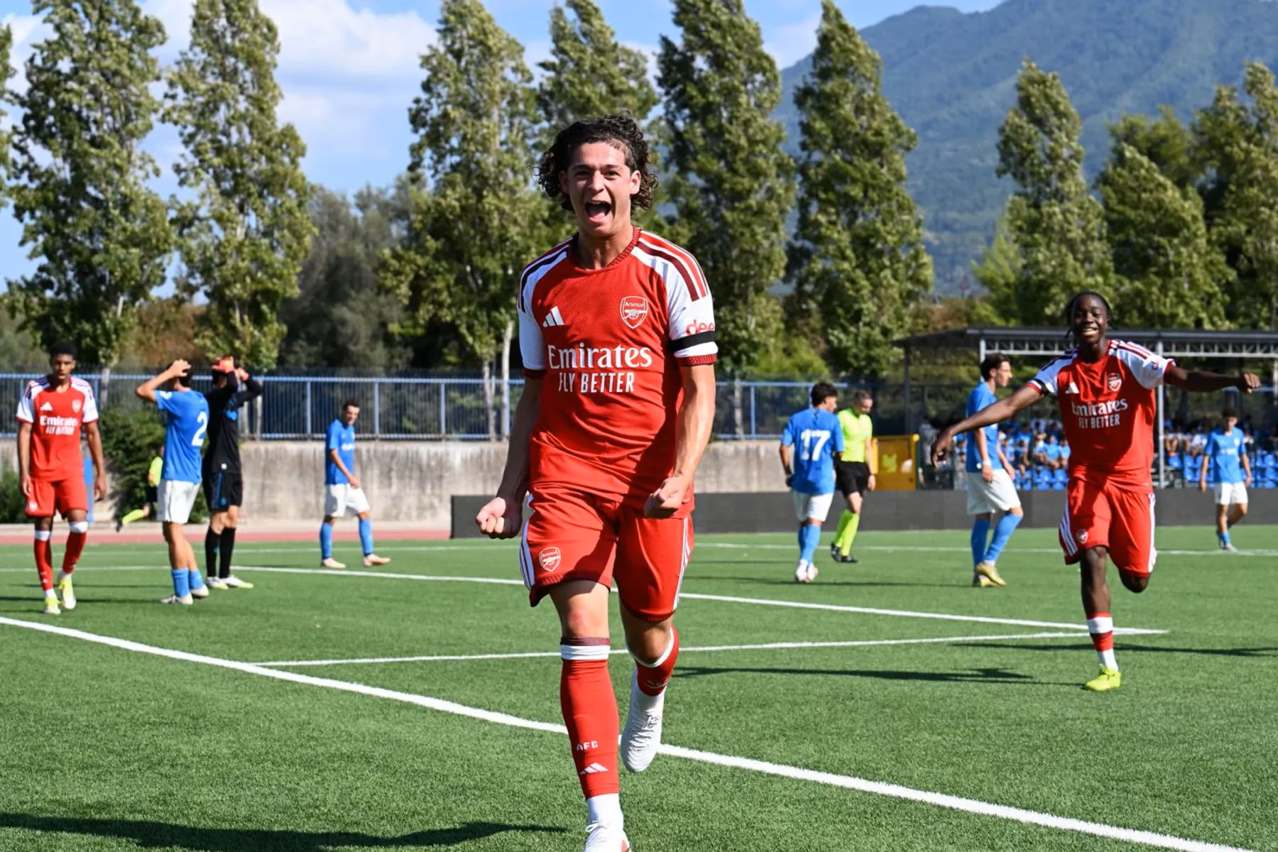 Arsenal talent scores ‘world class’ goal in Youth League win over Napoli