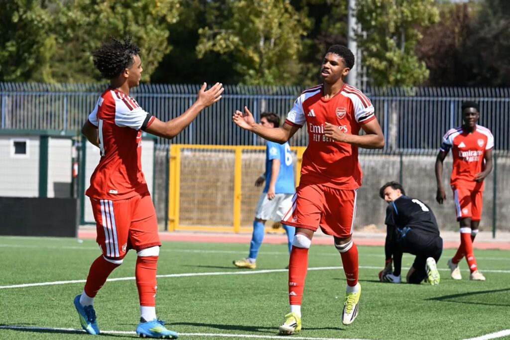 Andre Harriman-Annous celebrates his goal for the Arsenal u19s (Photo via Arsenal.com)