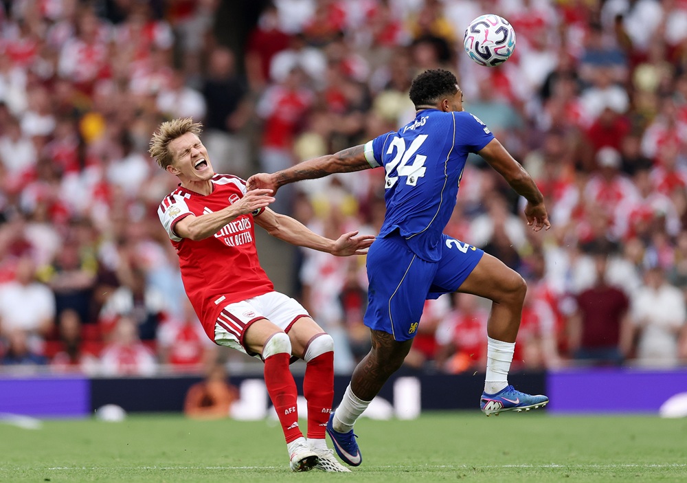 Chelsea captain makes excuses after Arsenal defeat 2 Martin Odegaard of Arsenal is tackled by Reece James of Chelsea during the Premier League 2026/27 match between Arsenal FC and Chelsea FC at Emirates Stadium on September 06, 2026 in London, England. (Photo by Justin Setterfield/Getty Images)