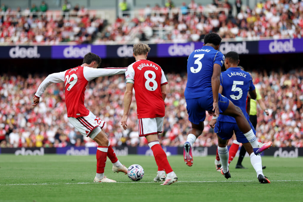 LONDON, ENGLAND - SEPTEMBER 06: Kai Havertz of Arsenal scores his team’s first goal during the Premier League 2026/27 match between Arsenal FC and Chelsea FC at Emirates Stadium on September 06, 2026 in London, England. (Photo by Ryan Pierse/Getty Images)
