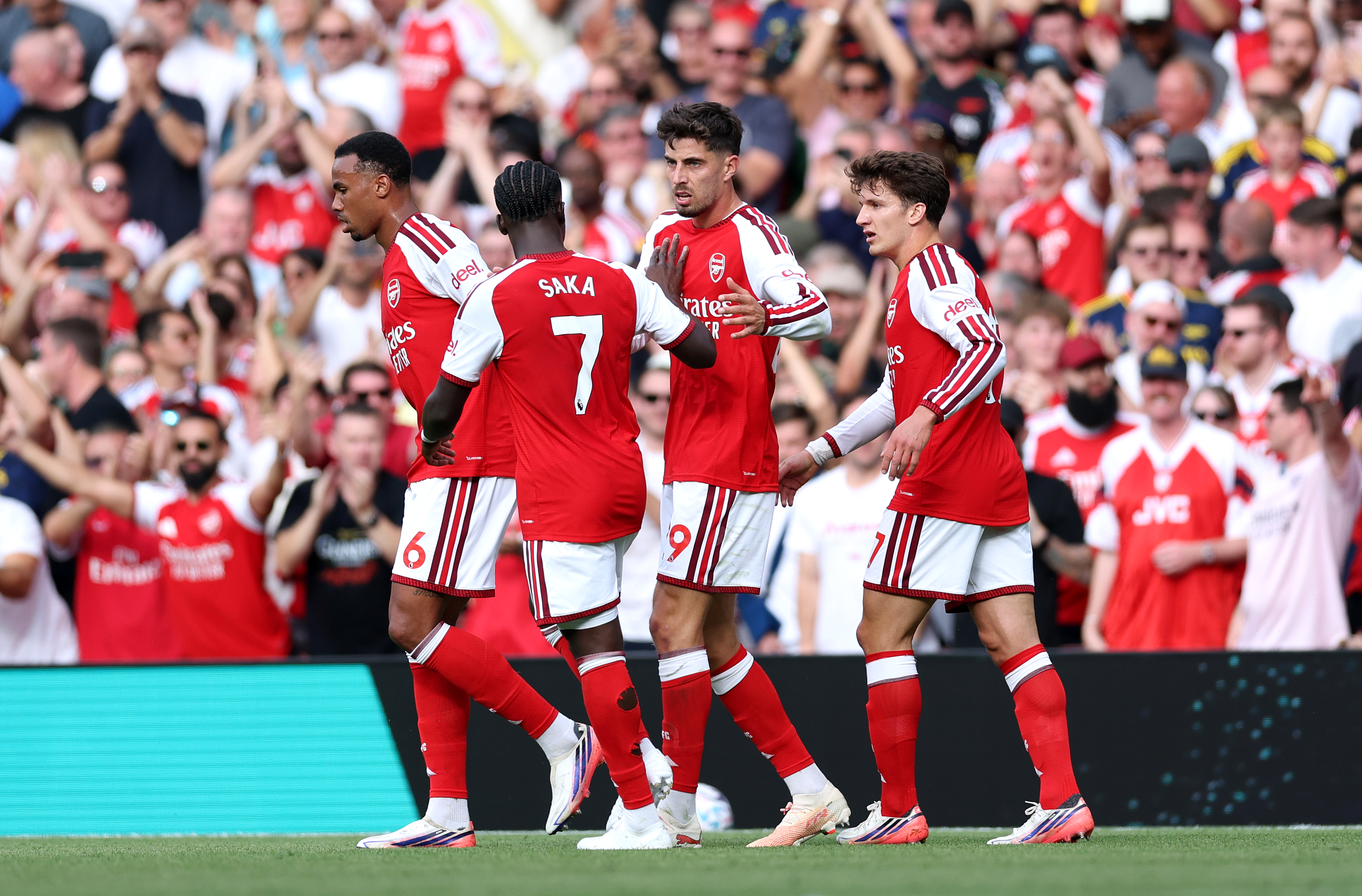 Travel chaos hits Arsenal & fans pre-Napoli clash