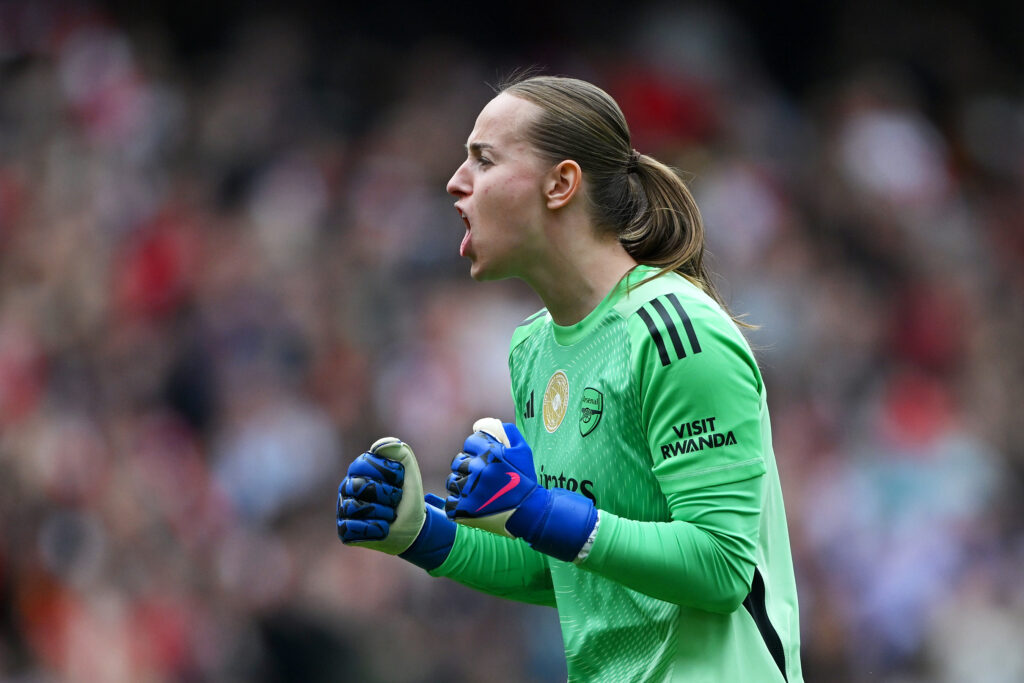 Arsenal pencil in injury return date for van Domselaar