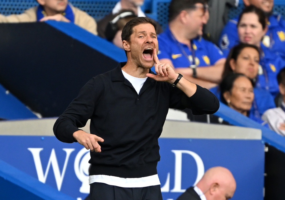 Xabi Alonso, Manager of Chelsea, reacts during the Premier League 2026/27 match between Chelsea FC and Brighton & Hove Albion at Stamford Bridge on August 30, 2026 in London, England. (Photo by Mike Hewitt/Getty Images)