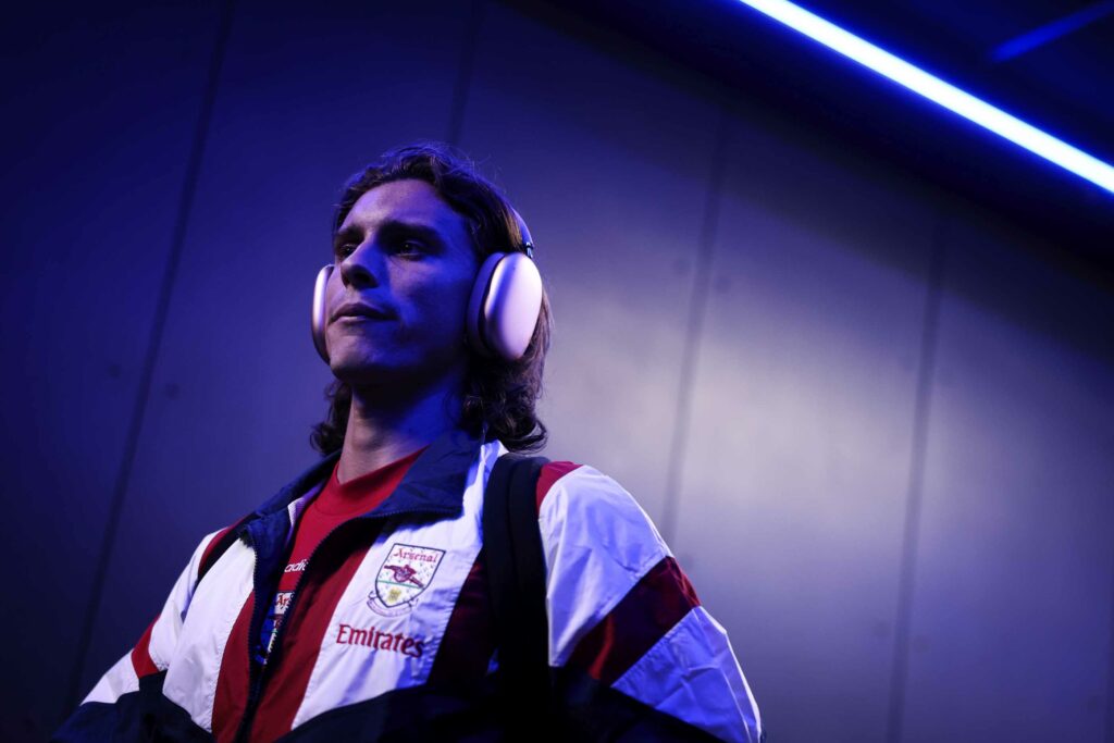 IPSWICH, ENGLAND - SEPTEMBER 15: Riccardo Calafiori of Arsenal arrives during the Carabao Cup Third Round match between Ipswich Town and Arsenal at Portman Road on September 15, 2026 in Ipswich, England. (Photo by Alex Pantling/Getty Images)