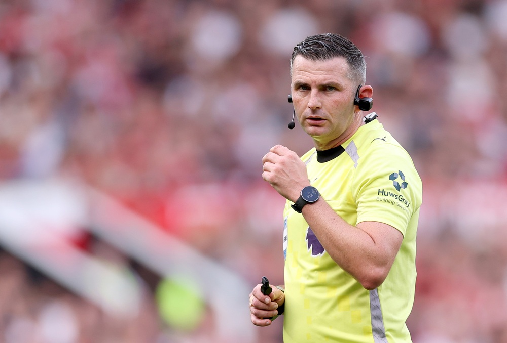 VAR who gave Manchester City goal is a Spurs fan 2 Referee Michael Oliver during the Premier League 2026/27 match between Manchester United and Manchester City at Old Trafford on September 13, 2026 in Manchester, England. (Photo by Carl Recine/Getty Images)