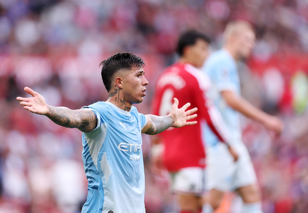 VAR who gave Manchester City goal is a Spurs fan 3 Enzo Fernandez of Manchester City reacts during the Premier League 2026/27 match between Manchester United and Manchester City at Old Trafford on September 13, 2026 in Manchester, England. (Photo by Carl Recine/Getty Images)