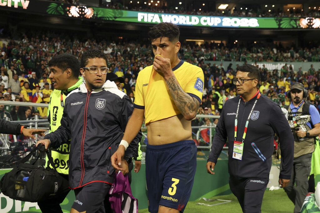 Piero Hincapie confirms injury rumours 3 MEXICO CITY, MEXICO - JUNE 30: Piero Hincapie #3 of Ecuador reacts as he leaves the pitch after being shown a red card following a VAR review after he is adjudged to have covered his mouth whilst speaking to Santiago Gimenez #11 of Mexico (not pictured) during the FIFA World Cup 2026 Round Of 32 match between Mexico and Ecuador at Mexico City Stadium on June 30, 2026 in Mexico City, Mexico. (Photo by Carl Recine/Getty Images)