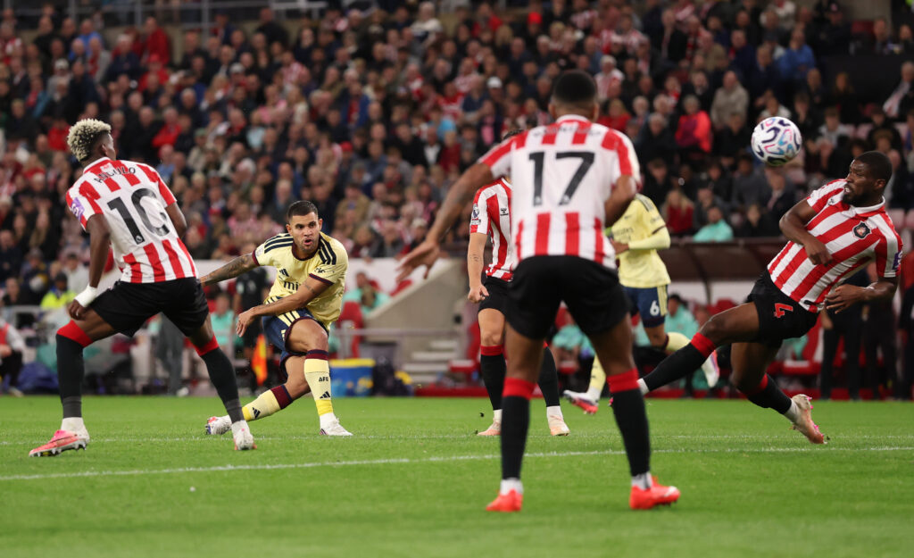 SUNDERLAND, ENGLAND - SEPTEMBER 12: Bruno Guimaraes of Arsenal scores his team’s first goal during the Premier League 2026/27 match between Sunderland and Arsenal FC at Stadium of Light on September 12, 2026 in Sunderland, England. (Photo by Stu Forster/Getty Images)