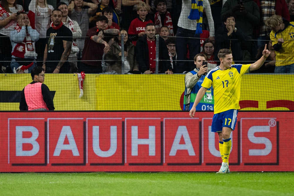 Viktor Gyokeres of Sweden celebrates after scoring 3-1 during the UEFA Nations League 2026/27 group phase match between Sweden and Poland at Strawberry Arena on September 28, 2026 in Solna, Sweden. (Photo by Michael Campanella/Getty Images)