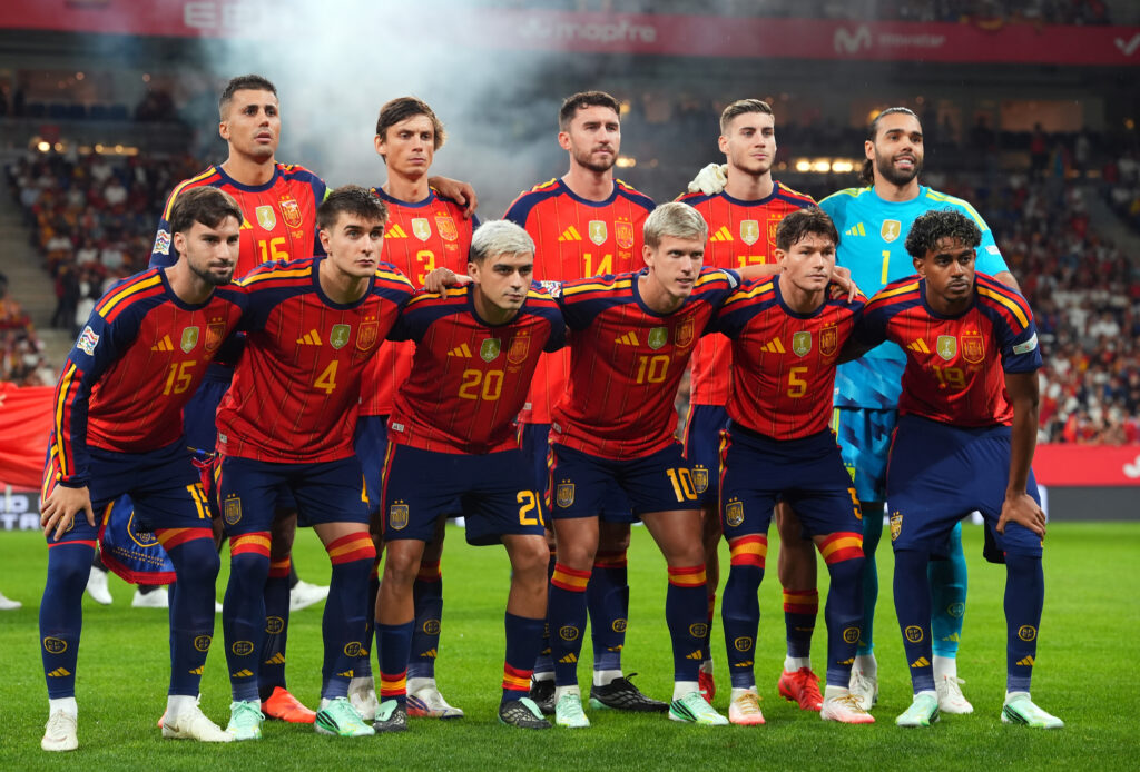 OVIEDO, SPAIN - OCTOBER 03: Players of Spain pose for a team photograph before the UEFA Nations League 2026/27 group phase match between Spain and Czechia at Carlos Tartiere on October 03, 2026 in Oviedo, Spain. (Photo by Jose Manuel Alvarez Rey/Getty Images)