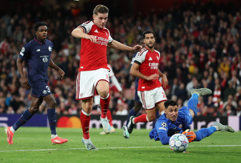 LONDON, ENGLAND - OCTOBER 13: Viktor Gyokeres of Arsenal misses a chance during the UEFA Champions League 2026/27 League Phase MD2 match between Arsenal FC and LOSC Lille at Arsenal Stadium on October 13, 2026 in London, England. (Photo by Justin Setterfield/Getty Images)