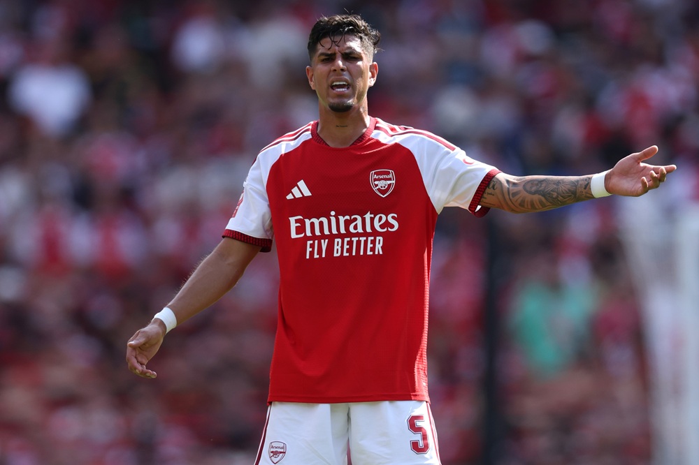Piero Hincapie of Arsenal during the pre-season friendly match between Arsenal FC and Borussia Dortmund at Emirates Stadium on August 09, 2026 in London, England. (Photo by Justin Setterfield/Getty Images)