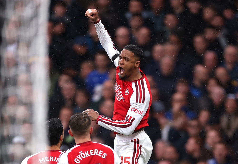 Ezri Konsa of Arsenal celebrates after scoring his sides first goal during the Premier League 2026/27 match between Arsenal FC and Everton at Emira...
