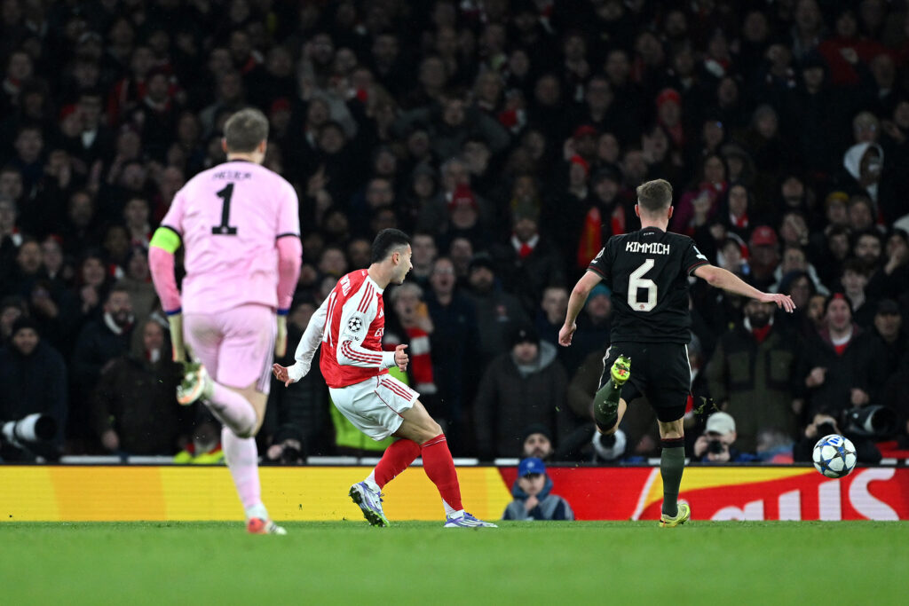 LONDON, ENGLAND - NOVEMBER 26: Gabriel Martinelli of Arsenal scores his team's third goal as Manuel Neuer of Bayern Munich looks on during the UEFA Champions League 2025/26 League Phase MD5 match between Arsenal FC and FC Bayern München at Arsenal Stadium on November 26, 2025 in London, England. (Photo by Shaun Botterill/Getty Images)