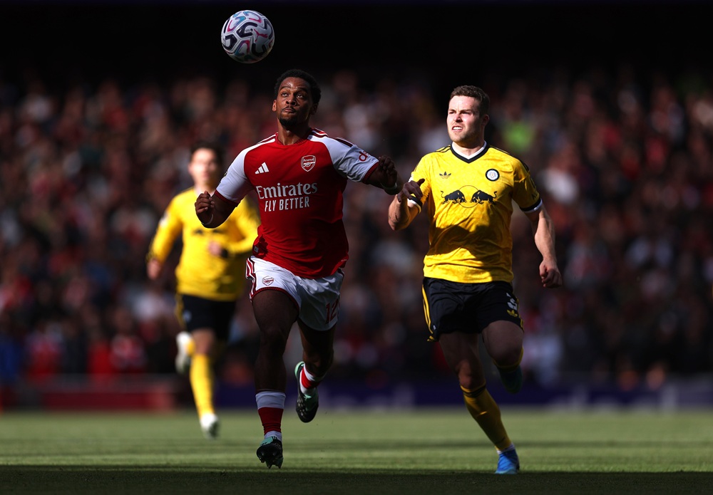 Jurrien Timber of Arsenal and Gabriel Gudmundsson of Leeds United during the Premier League 2026/27 match between Arsenal FC and Leeds United at Emirates Stadium on October 10, 2026 in London, England. (Photo by Alex Pantling/Getty Images)
