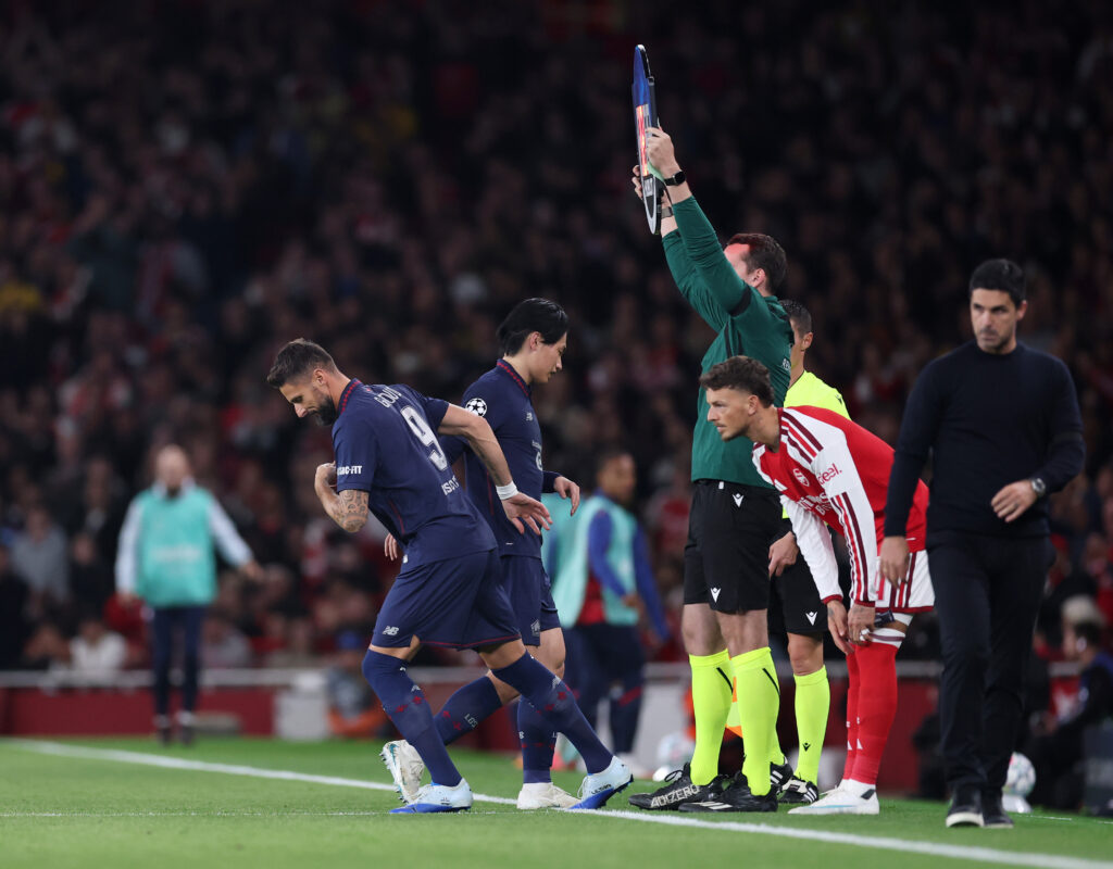 LONDON, ENGLAND - OCTOBER 13: Olivier Giroud of LOSC Lille enters the pitch as a substitute during the UEFA Champions League 2026/27 League Phase MD2 match between Arsenal FC and LOSC Lille at Arsenal Stadium on October 13, 2026 in London, England. (Photo by Julian Finney/Getty Images)