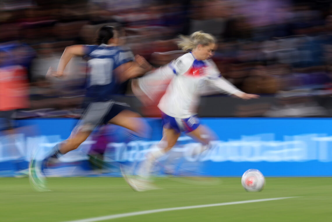 LEICESTER, ENGLAND - OCTOBER 13: Alessia Russo of England runs with the ball during the FIFA Women's World Cup 2027 Women's European Qualifiers Pla...