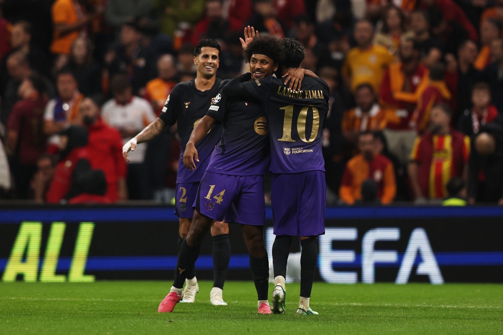 Arsenal summer sale hits 5 g/a in 7 games 3 Karim Adeyemi of FC Barcelona celebrates scoring his team’s fourth goal with Lamine Yamal during the UEFA Champions League 2026/27 League Phase MD2 match between Galatasaray A.S. and FC Barcelona at Ali Sami Yen Spor Kompleksi on October 13, 2026 in Istanbul, Turkey. (Photo by Burak Kara/Getty Images)