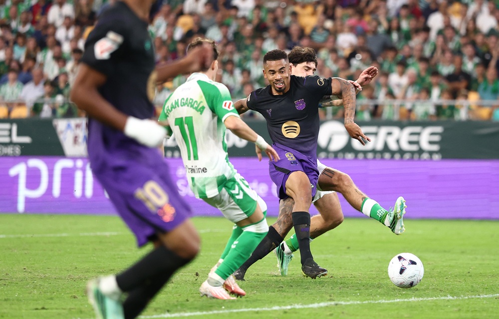 Arsenal summer sale hits 5 g/a in 7 games 2 Gabriel Jesus of FC Barcelona scores his team’s third goal during the LaLiga EA Sports 2026/27 match between Real Betis Balompie and FC Barcelona at Estadio La Cartuja on October 17, 2026 in Seville, Spain. (Photo by Fran Santiago/Getty Images)