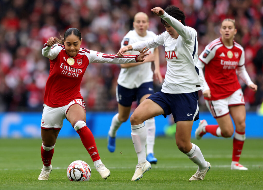 Arsenal claim massive 3 points at Tottenham but questions still remain 2 LONDON, ENGLAND - OCTOBER 24: Olivia Smith of Arsenal is challenged by Toko Koga of Tottenham Hotspur during the Barclays Women's Super League 2026/27 match between Tottenham Hotspur and Arsenal FC at Tottenham Hotspur Stadium on October 24, 2026 in London, England. (Photo by Paul Harding/Getty Images)